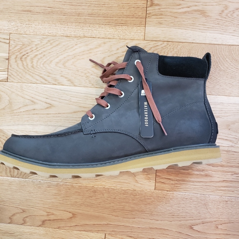 Men's Sorel Madson Moc Toe Waterproof Boots SZ 15